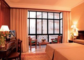 Viajes Hotel Continental + Entradas a Natura Parc Viajes Hotel Continental + Entradas a Natura Parc