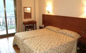 Viajes Coray + Entradas Nocturna 2 horas - Caldea