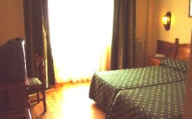 Viajes Del Clos + Entradas Caldea + Espectáculo Mito Acuario  + Cena