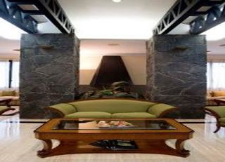 Viajes Hotel Escuela Santa Brigida + Surf en Las Palmas 2 hora / dia Viajes Hotel Escuela Santa Brigida + Surf en Las Palmas 2 hora / dia