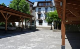 Viajes Hotel Esther + Entradas Dinópolis