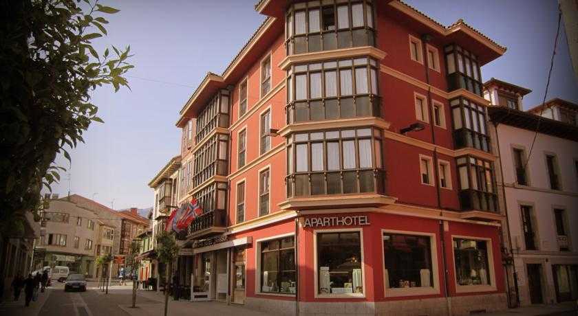 Viajes Gran Hotel Paraiso + SUP en Llanes 2 hora / dia Viajes Gran Hotel Paraiso + SUP en Llanes 2 hora / dia