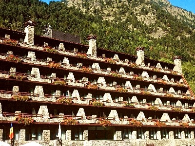 Viajes Husa Patagonia + Entradas Circo del Sol Scalada + Inuu Viajes Husa Patagonia + Entradas Circo del Sol Scalada + Inuu