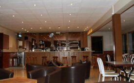 Viajes Hotel La Mola + Entradas Nocturna 2 horas - Caldea