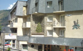 Viajes Hotel Llop Gris + Entradas Caldea + Espectáculo Mito Acuario  + Cena