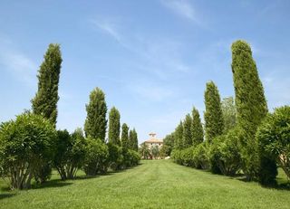 Viajes Hotel Reads + Visita a Bodega Celler Ramanya Viajes Hotel Reads + Visita a Bodega Celler Ramanya