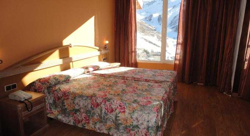 Viajes Hotel Reino Nevado + Forfait Sierra Nevada Viajes Hotel Reino Nevado + Forfait Sierra Nevada