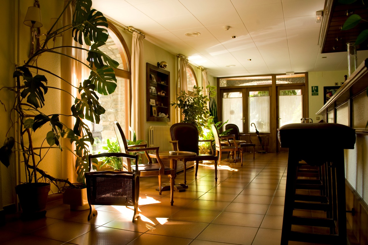 Viajes Santa Barbara de la Vall de Ordino + Entradas Caldea + Espectáculo Sensoria - (20.00-21.00) Viajes Santa Barbara de la Vall de Ordino + Entradas Caldea + Espectáculo Sensoria - (20.00-21.00)