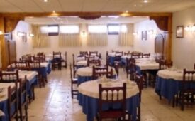 Viajes Husa Xalet Besoli + Entradas Circo del Sol Scalada + Caldea