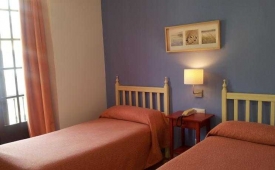 Viajes Londres Sevilla + Ruta por Catedral e Iglesia del Salvador