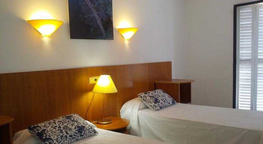 Viajes Hostal Mas Viajes Hostal Mas