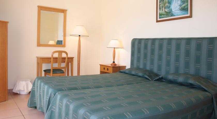 Viajes Praia do Burgau Viajes Praia do Burgau