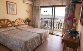 Viajes Parasol Garden + Entradas General Selwo Aventura Estepona