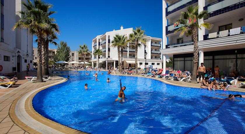 Viajes Pins Platja + Acceso ilimitado a las Aguas Termales Viajes Pins Platja + Acceso ilimitado a las Aguas Termales