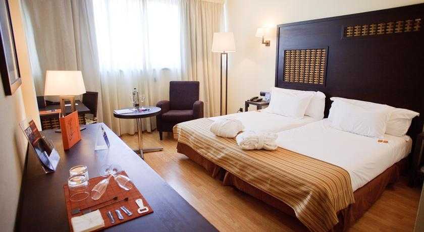 Viajes Silken Puerta Malaga + Baños Árabes Hammam Al Andalus Málaga Viajes Silken Puerta Malaga + Baños Árabes Hammam Al Andalus Málaga