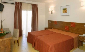 Viajes Praia Sol + Entradas Zoomarine Parque temático 1 día