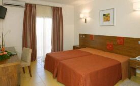 Viajes Praia Sol + Entradas Zoomarine Parque temático 2 días