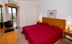 Viajes Vila Petra + Entradas Zoomarine Parque temático 1 día