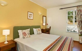 Viajes Cheerfulway Vila Alba + Entradas Zoomarine Parque temático 1 día