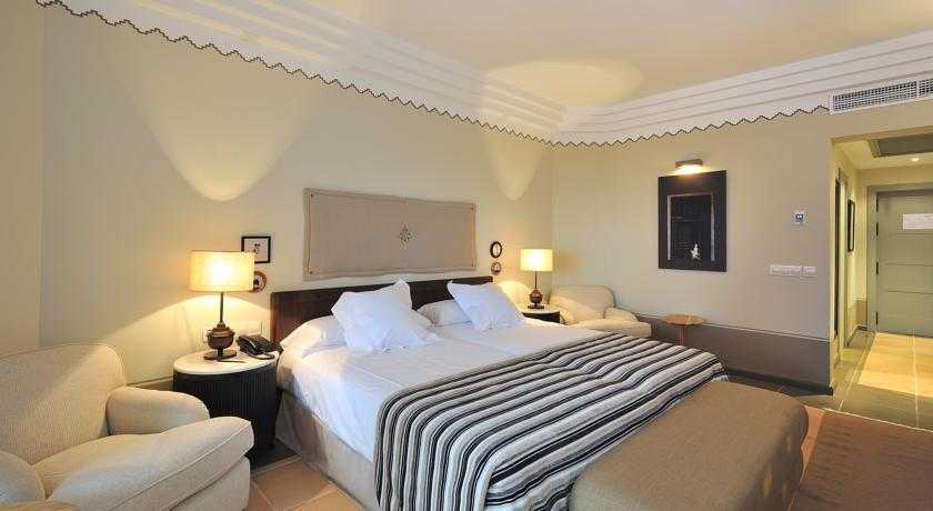 Viajes Vincci Estrella del Mar + Entradas General Selwo Marina Delfinarium Benalmádena Viajes Vincci Estrella del Mar + Entradas General Selwo Marina Delfinarium Benalmádena