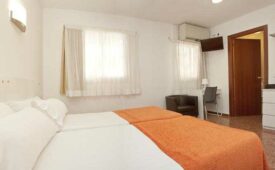 Viajes CATALUNYA EXPRESS HOTEL + Entradas PortAventura 3 días 2 parques