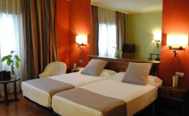 Viajes Zenit Sevilla + Entradas Isla Mágica 1 día