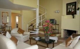 Viajes Mouragolf Village + Entradas Zoomarine Parque temático 1 día