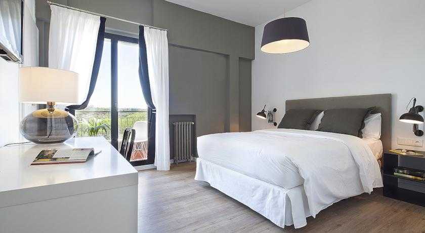 Viajes Hotel Acta Madfor Madrid + Entradas 2 días consecutivos Warner Viajes Hotel Acta Madfor Madrid + Entradas 2 días consecutivos Warner