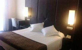 Viajes Hotel Diego's + Entradas Circo del Sol Amaluna - Nivel 1