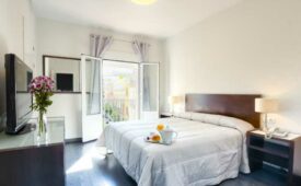 Viajes Madrid Sevilla + Entradas Isla Mágica + Aqua Mágica 1 día