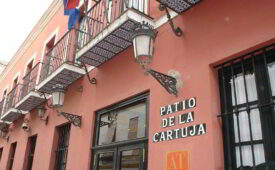 Viajes Patio de la Cartuja + Visita Guiada por Sevilla + Crucero Guadalquivir