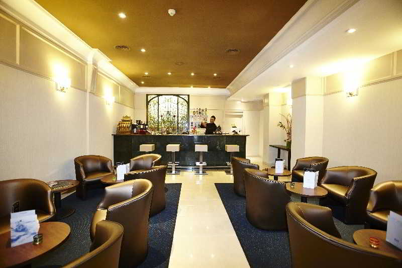 Viajes Hcc Regente + Tour Lo mejor de Gaudí Viajes Hcc Regente + Tour Lo mejor de Gaudí