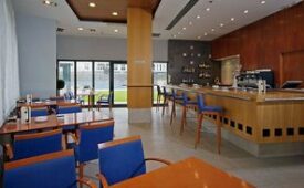 Viajes TRYP Valencia Oceanic Hotel + Entradas Oceanogràfic + Hemisfèric