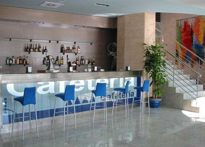 Viajes Mas Camarena + Entradas 1 día Bioparc Viajes Mas Camarena + Entradas 1 día Bioparc