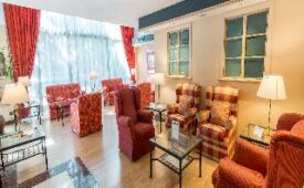 Viajes Sunotel Aston + Entradas a la Sagrada Familia de Gaudí