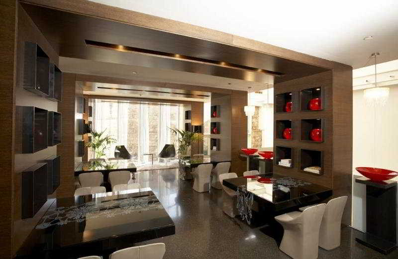 Viajes Olivia Plaza Hotel + Aquarium de Barcelona Viajes Olivia Plaza Hotel + Aquarium de Barcelona