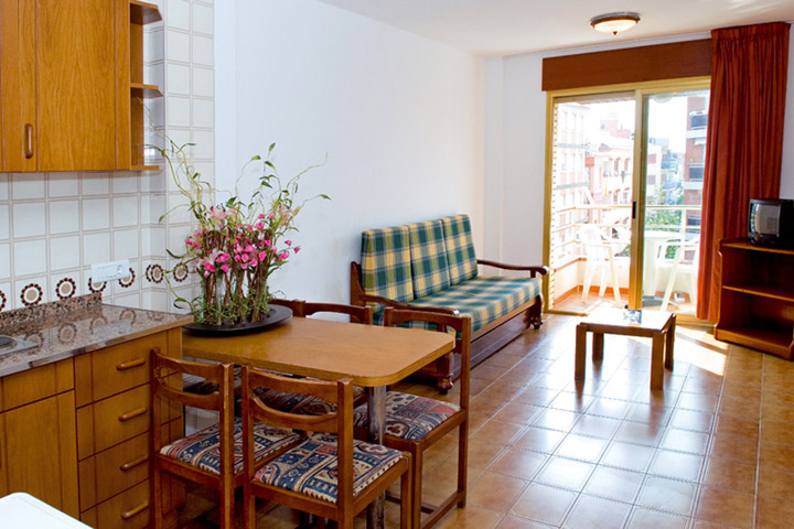 Viajes Aparthotel Arago + Entradas PortAventura 3 días Viajes Aparthotel Arago + Entradas PortAventura 3 días