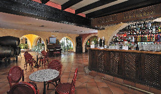 Viajes Hotel Globales Cortijo Blanco + Entradas General Selwo Aventura Estepona Viajes Hotel Globales Cortijo Blanco + Entradas General Selwo Aventura Estepona