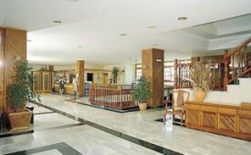 Viajes Florida Plaza + Entradas Loro Parque 1día y Siam Park 1 día