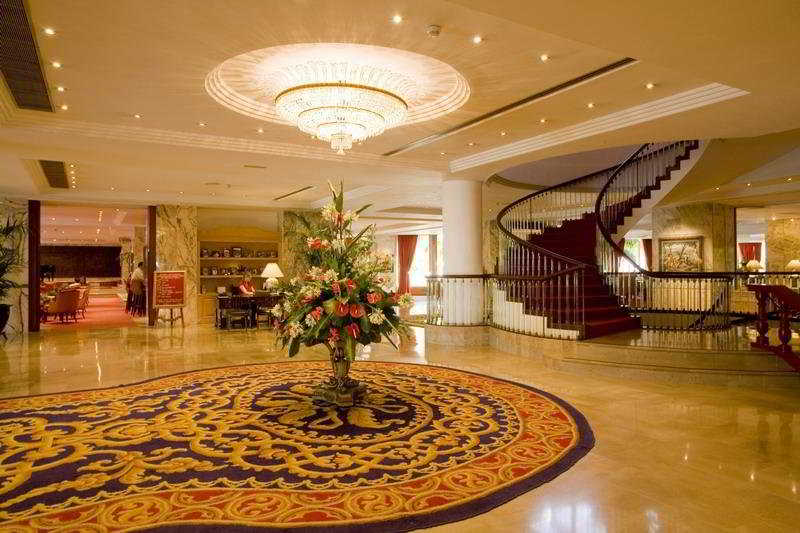 Viajes Botanico and The Oriental Spa Garden + Entradas Loro Parque 1 día Viajes Botanico and The Oriental Spa Garden + Entradas Loro Parque 1 día