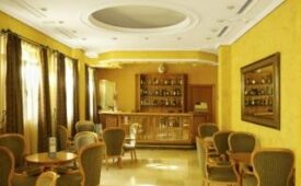 Viajes Eurostars Regina + Visita Guiada por Sevilla + Crucero Guadalquivir