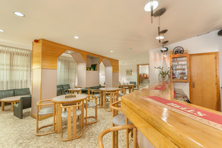 Viajes Montecarlo Granada + Forfait Sierra Nevada Viajes Montecarlo Granada + Forfait Sierra Nevada