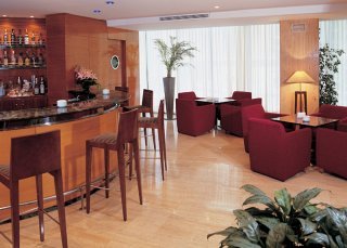 Viajes NH Calderon + Tour Lo mejor de Gaudí Viajes NH Calderon + Tour Lo mejor de Gaudí