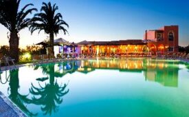 Viajes Colina Village + Entradas Zoomarine Parque temático 1 día