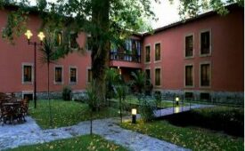 Viajes Parador de Gijon + Surf Privado en Gijon  2 hora / dia