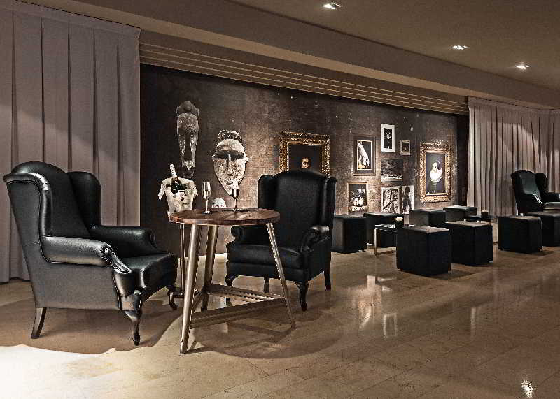 Viajes Ayre Hotel Astoria Palace + Entradas 1 día Bioparc Viajes Ayre Hotel Astoria Palace + Entradas 1 día Bioparc