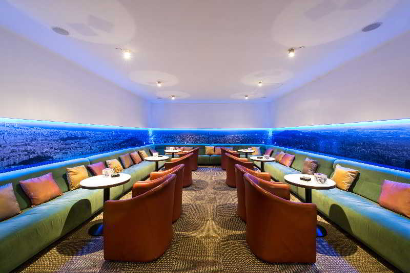 Viajes Tryp Barcelona Aeropuerto + Entradas a la Sagrada Familia de Gaudí Viajes Tryp Barcelona Aeropuerto + Entradas a la Sagrada Familia de Gaudí