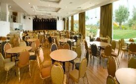 Viajes Alto da Colina + Entradas Aquashow Park