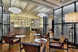 Viajes H10 Universitat + Entradas a la Sagrada Familia de Gaudí Viajes H10 Universitat + Entradas a la Sagrada Familia de Gaudí