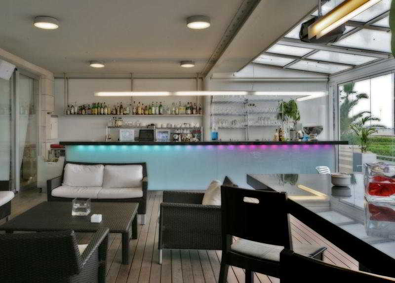 Viajes Hotel Neptuno Valencia + Entradas 1 día Bioparc Viajes Hotel Neptuno Valencia + Entradas 1 día Bioparc